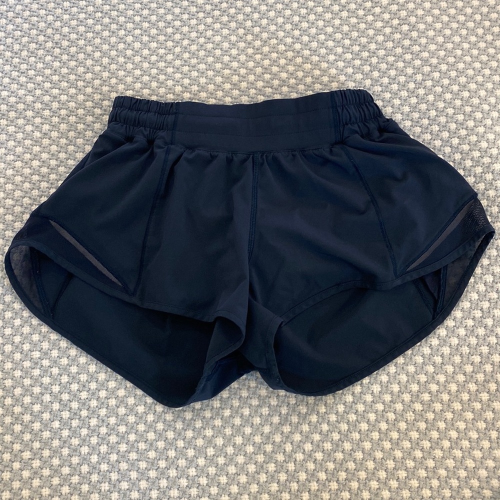 Lululemon Navy hotty hot shorts 2.5
